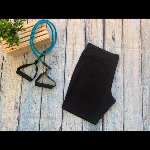 Curvy Athleisure - Curve Basix Biker Shorts - Picture 4 of 5